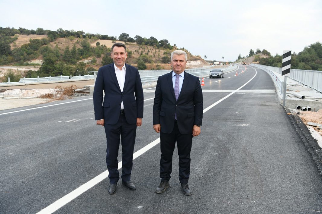 “DURSUNBEY YOLU NAİPLER VİYADÜĞÜ KULLANIMA AÇILDI” “VİYADÜĞÜMÜZ ARTIK TAMAMLANDI”