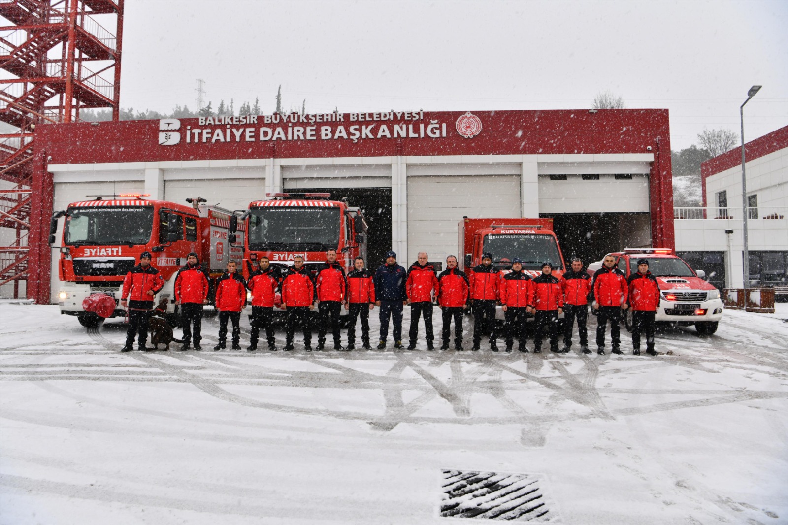 -Balıkesir, depremin yaralarını sarmak için yola çıktı