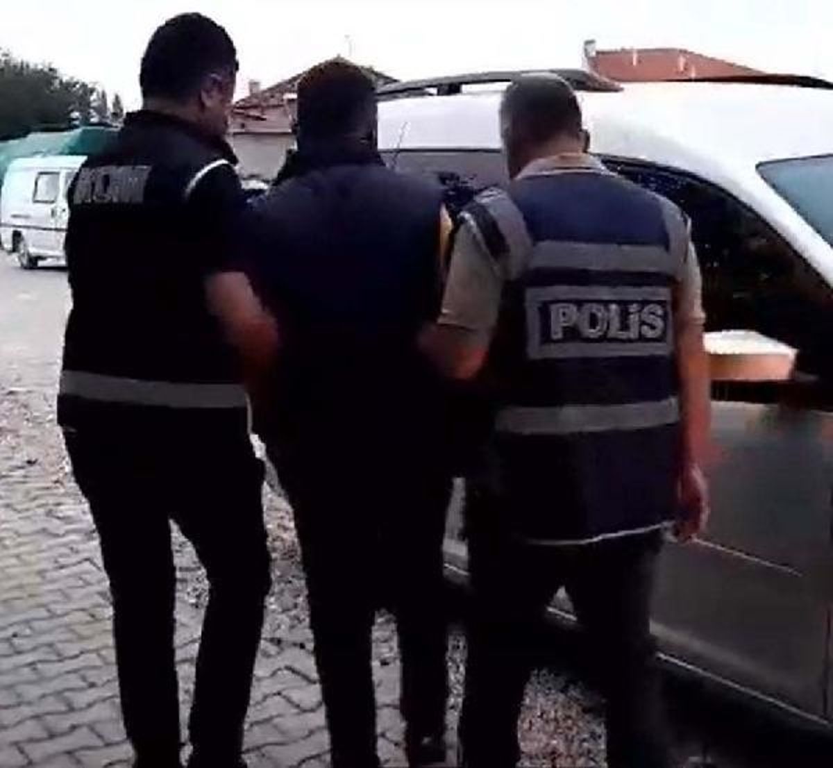 Balıkesir'de FETÖ operasyonu: 25 şüpheli gözaltına alındı